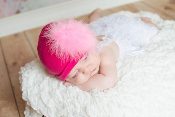 Raspberry Cotton Hat with Candy Pink Large regular Marabou