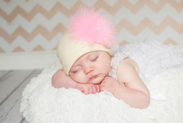 Cream Cotton Hat with Candy Pink Large regular Marabou